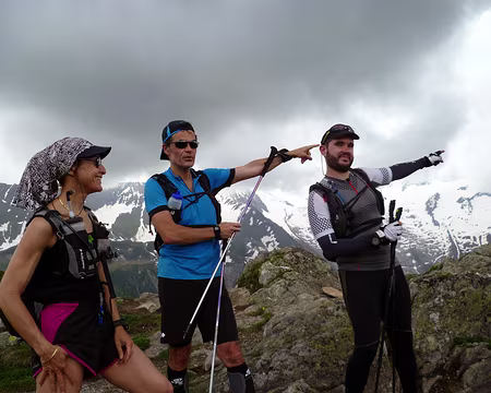 PXL020 Le Traileur du CAF-IdF ne confond pas le Dôme du Goûter et le sommet du Mont Blanc, m'enfin!