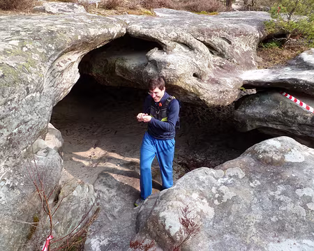 PXL001 Mais voilà, quand les traileurs se mêlent d'orientation...rien ne va plus!D'abord, ils tiennent leur boussole comme une baguette de sourcier.