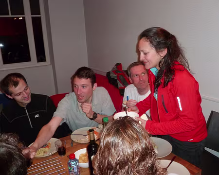 PXL018 Et soulagement aussi...les orienteurs ont pu retrouver les traileurs, de nuit, au point fixé. Bon, les traileurs n'étaient pas très ponctuels, soit trop tôt,...