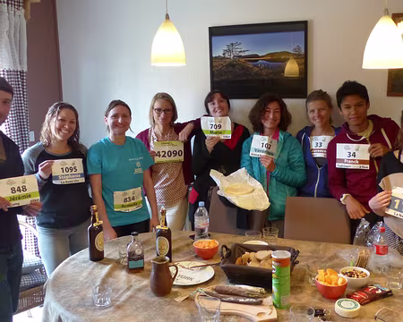 PXL018 Bien sûr, nous avons fêté comme il se doit, usant de produits locaux.