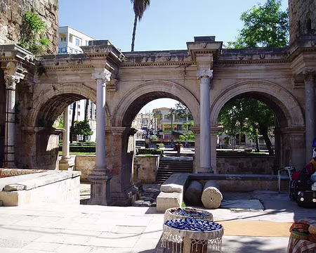 002 Antalya : la porte d'Adrien.