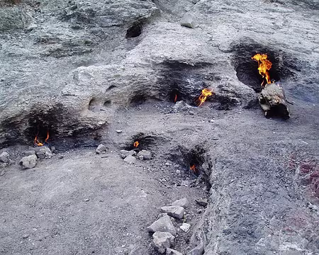 014 Les feux de Chimère sortent du sol.