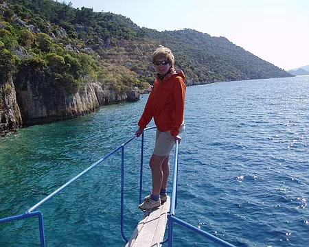 047 Elle se la joue Titanic !