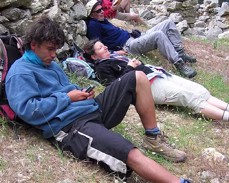 100 Des cafistes en action.