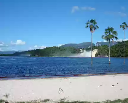 venezuela 240 canaima lagoon