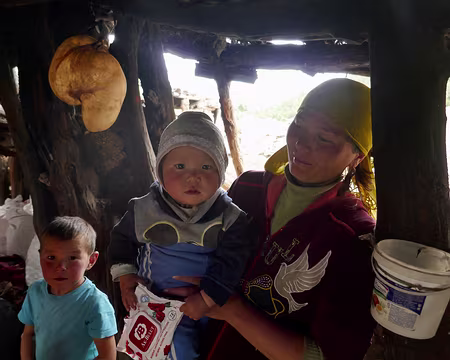P060 Visite à une ferme près du camp d'Ak-Suu
