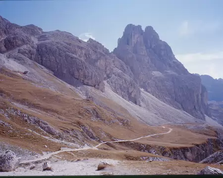 15 Sentier et paysage dolomites