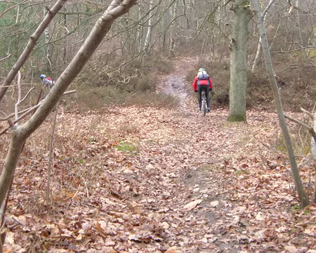 06 départ sur joli sentier 1