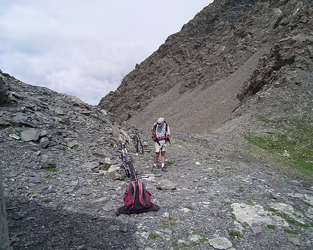 041 Halte au col de l'Albergian