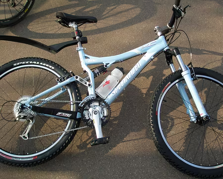 01a C'est beau un vélo tout neuf