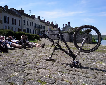 P4270024z2996 Cadre enchanteur