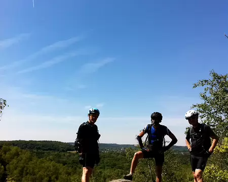 img_0246 1ère pause sur les hauteurs des 3 pignons