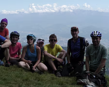 1020406 Photo de groupe à Charande