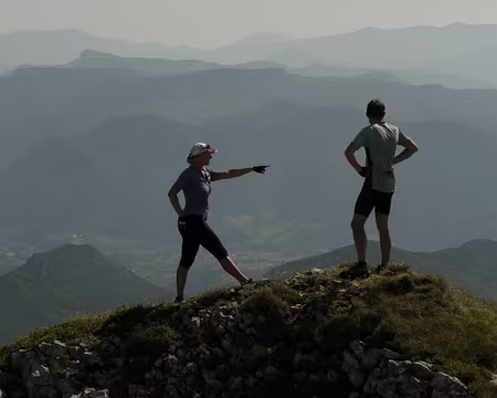 1020428 Pause et pose au dessus du Col du Rousset.