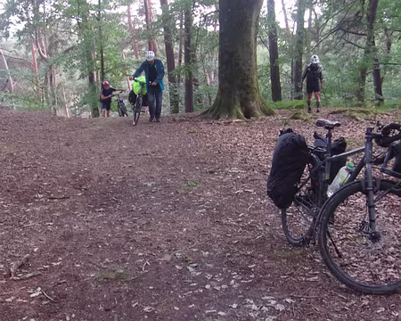 20-VTT01 (008) Arrivée à notre lieu de camp.