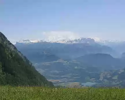 28 Le massif du Mont-Blanc vu depuis le décollage de Mieussy.