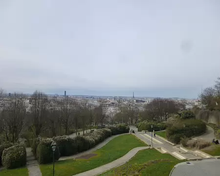 P1060912 Vue depuis le parc de Belleville créé en 1988