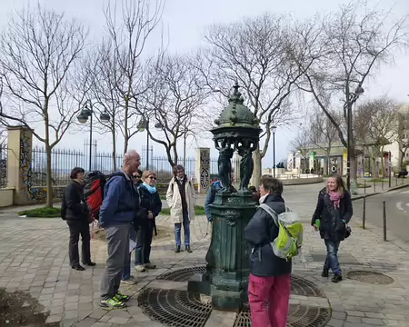 P1060913 Fontaine Wallace, parc de Belleville