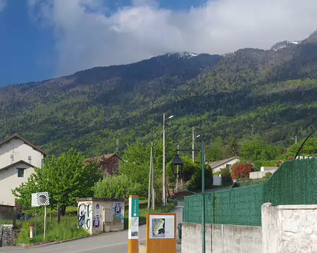 Farges : on va là haut, là où il y a la neige Farges : on va là haut, là où il y a la neige