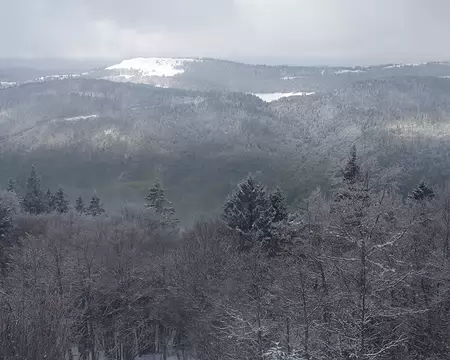 Vue sur le Jura enneigé Vue sur le Jura enneigé