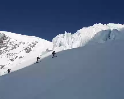 27 pour grimper au milieu du glacier